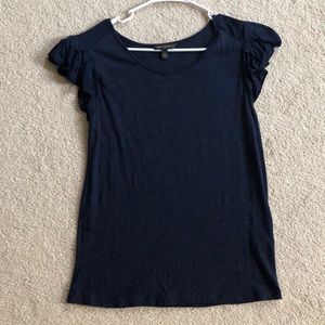 Banana Republic ruffle shoulder T-shirt. EUC